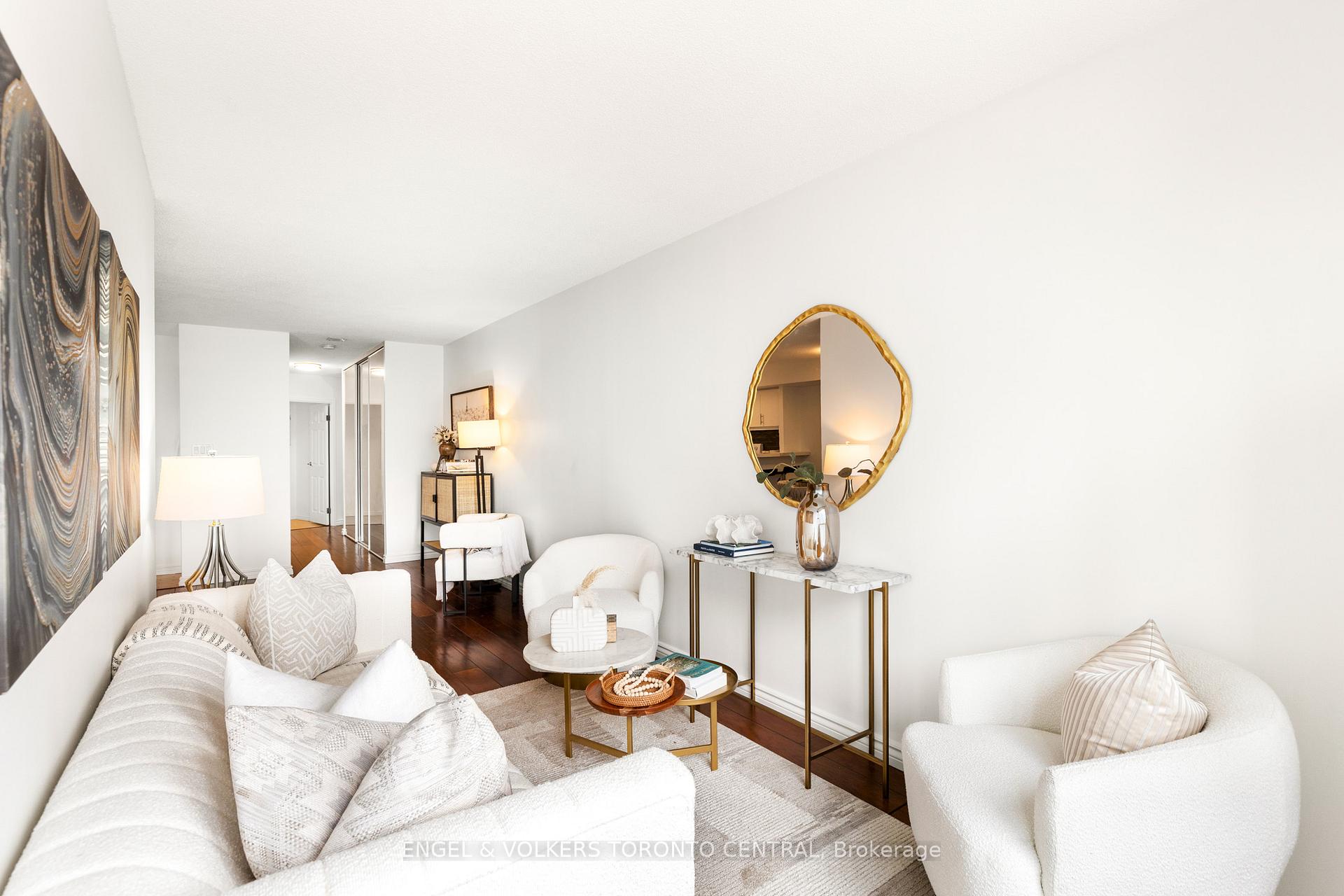Photo 3 of Unit 1822, 25 The Esplanade, Toronto, Waterfront Communities — HOMEH