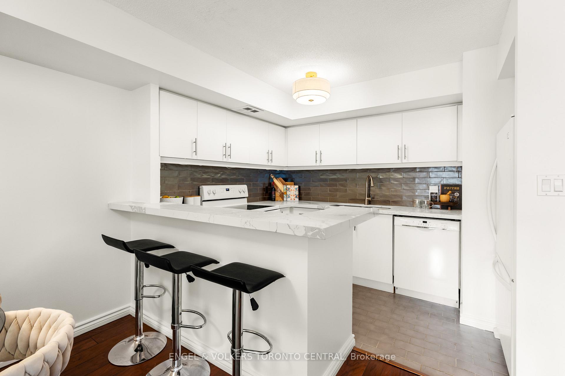 Photo 12 of Unit 1822, 25 The Esplanade, Toronto, Waterfront Communities — HOMEH