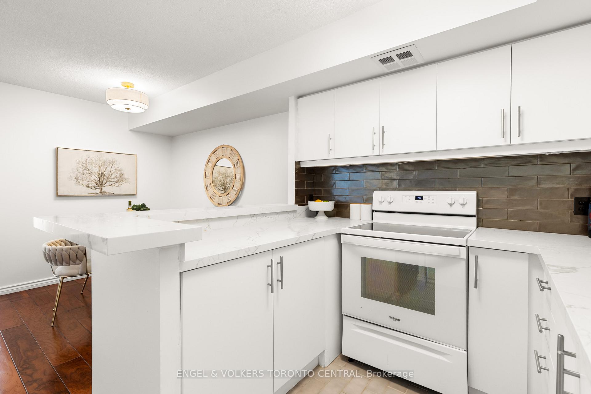 Photo 9 of Unit 1822, 25 The Esplanade, Toronto, Waterfront Communities — HOMEH