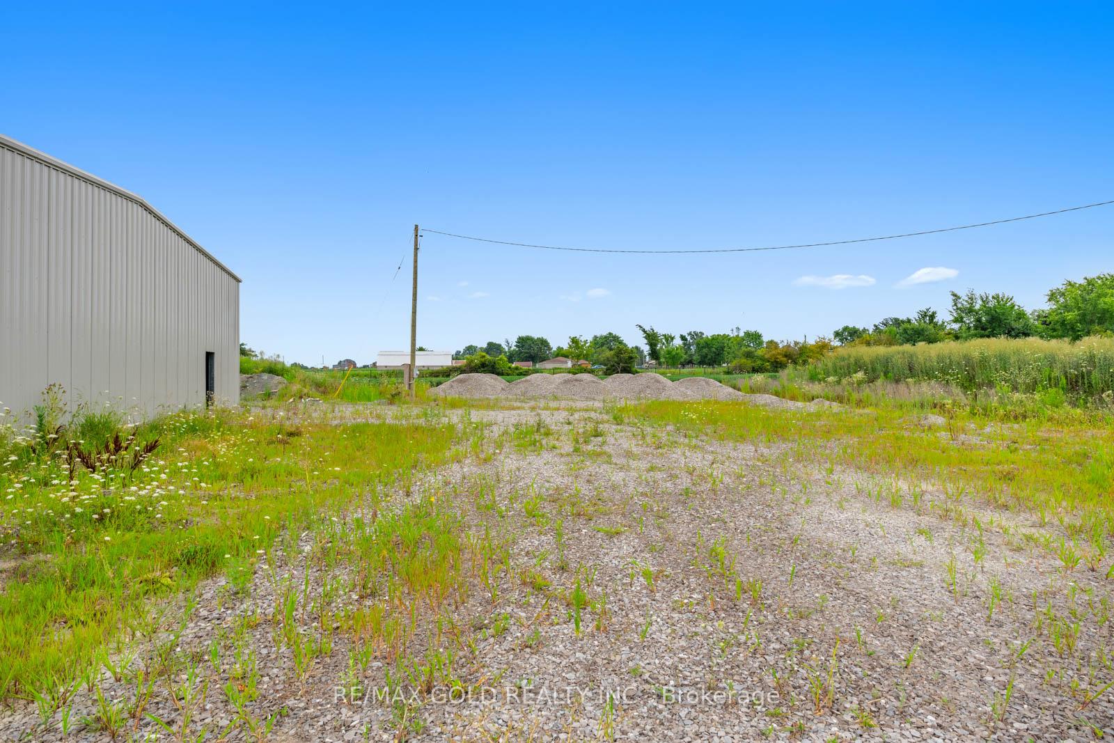 Photo 4 of 29 Kemp Road E, Grimsby, Grimsby Escarpment — HOMEH
