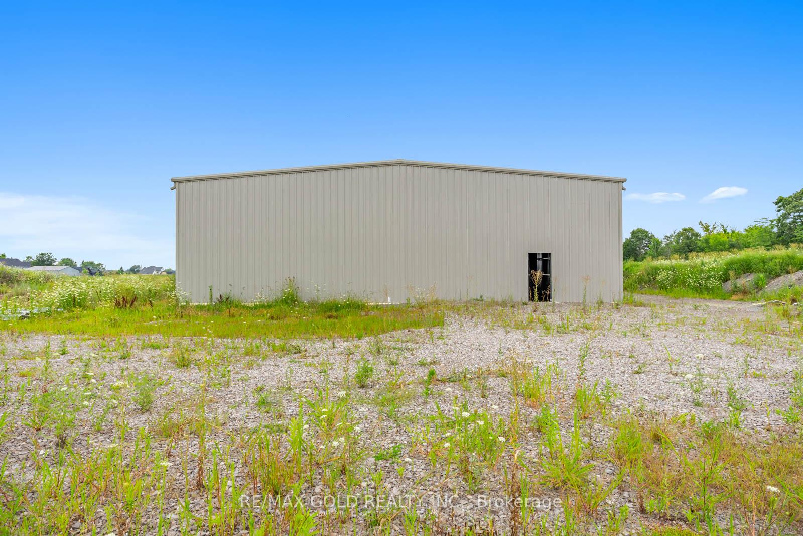 Photo 5 of 29 Kemp Road E, Grimsby, Grimsby Escarpment — HOMEH