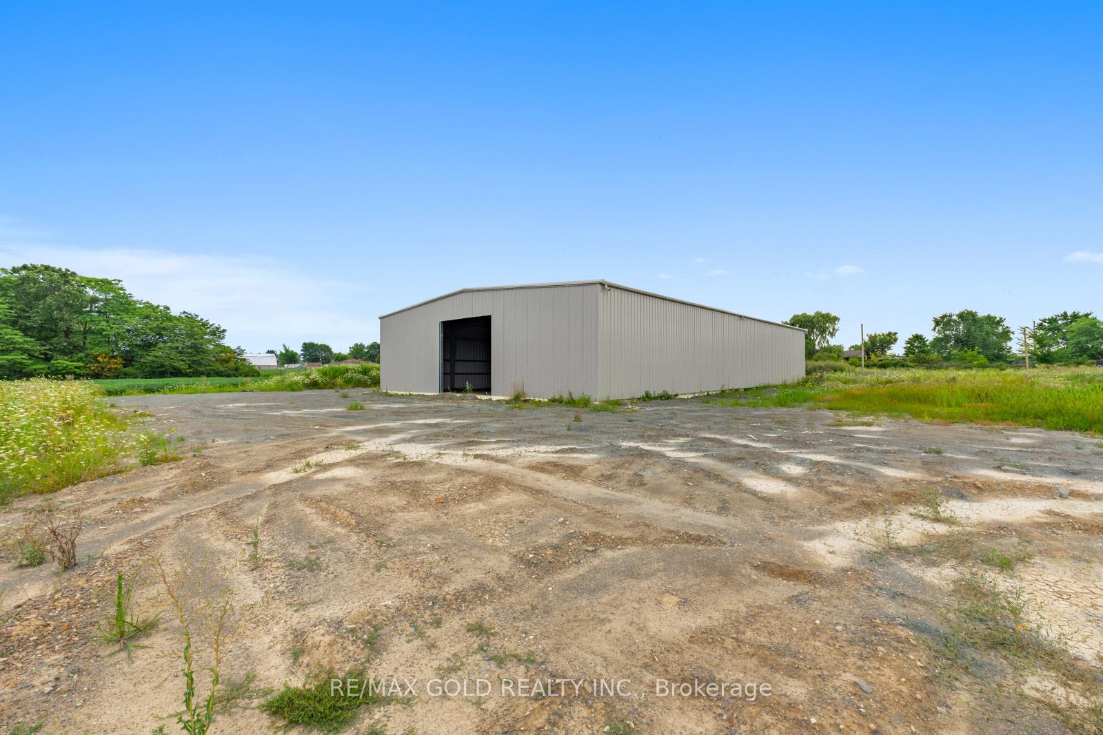 Photo 8 of 29 Kemp Road E, Grimsby, Grimsby Escarpment — HOMEH
