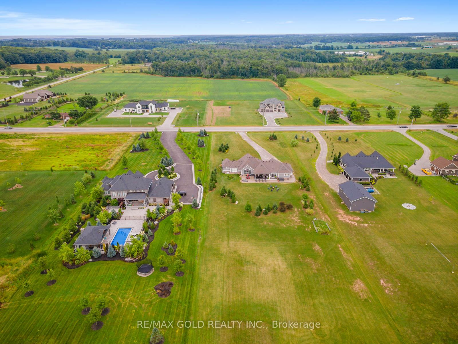 Photo 19 of 29 Kemp Road E, Grimsby, Grimsby Escarpment — HOMEH