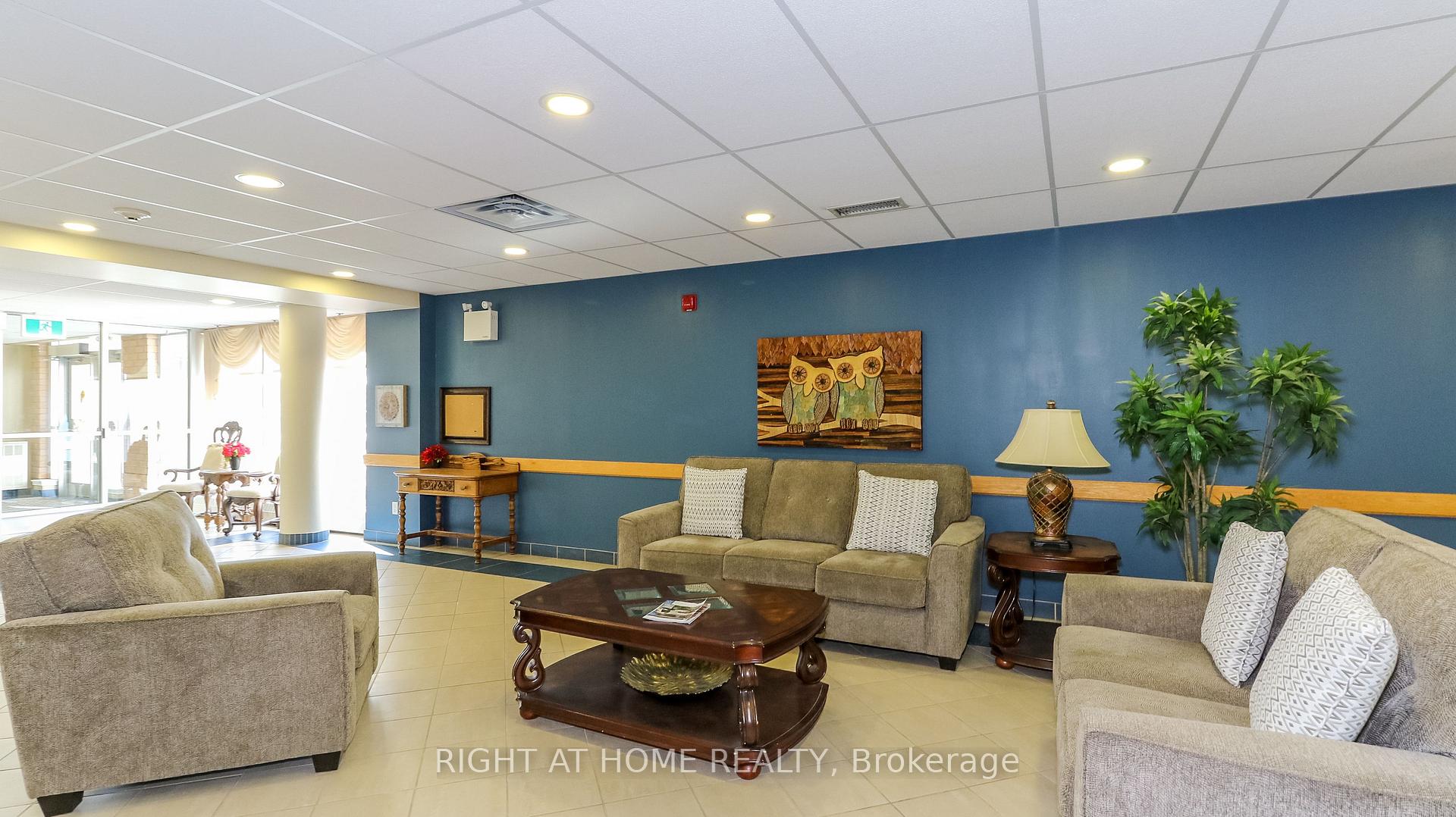 Photo 15 of Unit 202, 90 Dean Avenue, Barrie, Painswick South — HOMEH