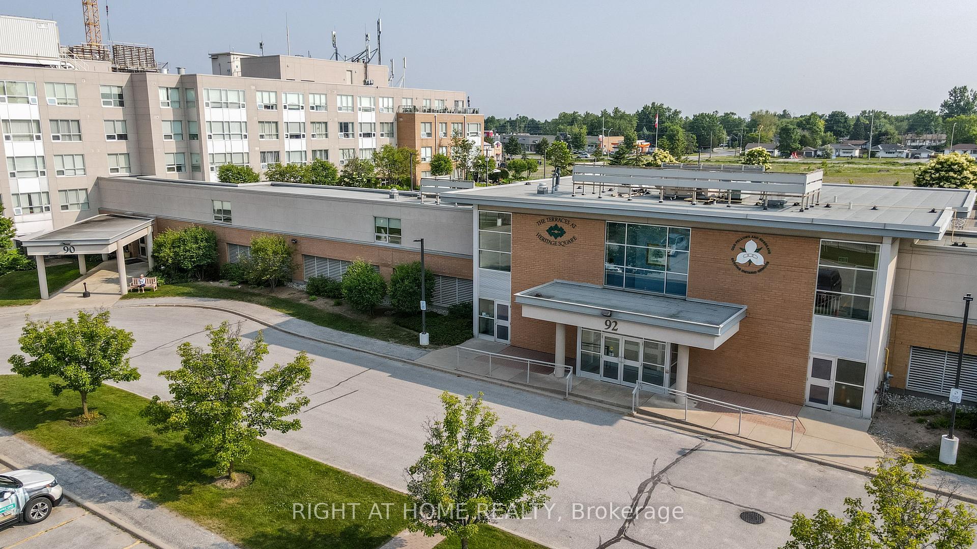 Photo 26 of Unit 202, 90 Dean Avenue, Barrie, Painswick South — HOMEH