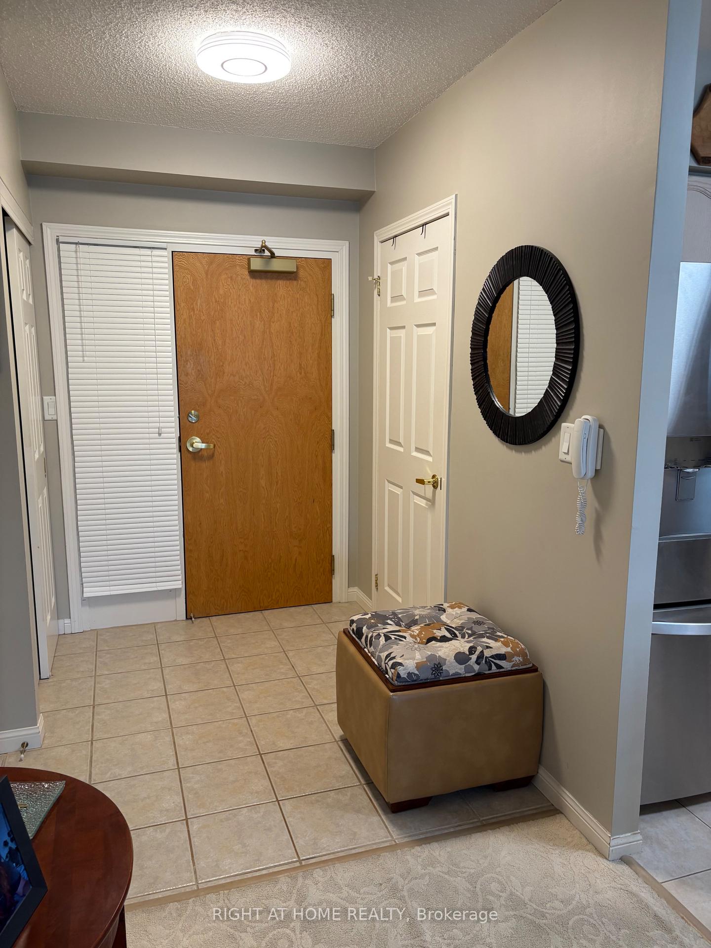 Photo 10 of Unit 202, 90 Dean Avenue, Barrie, Painswick South — HOMEH