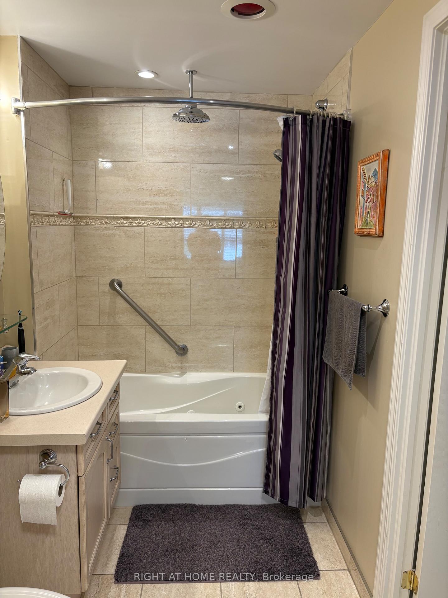 Photo 12 of Unit 202, 90 Dean Avenue, Barrie, Painswick South — HOMEH