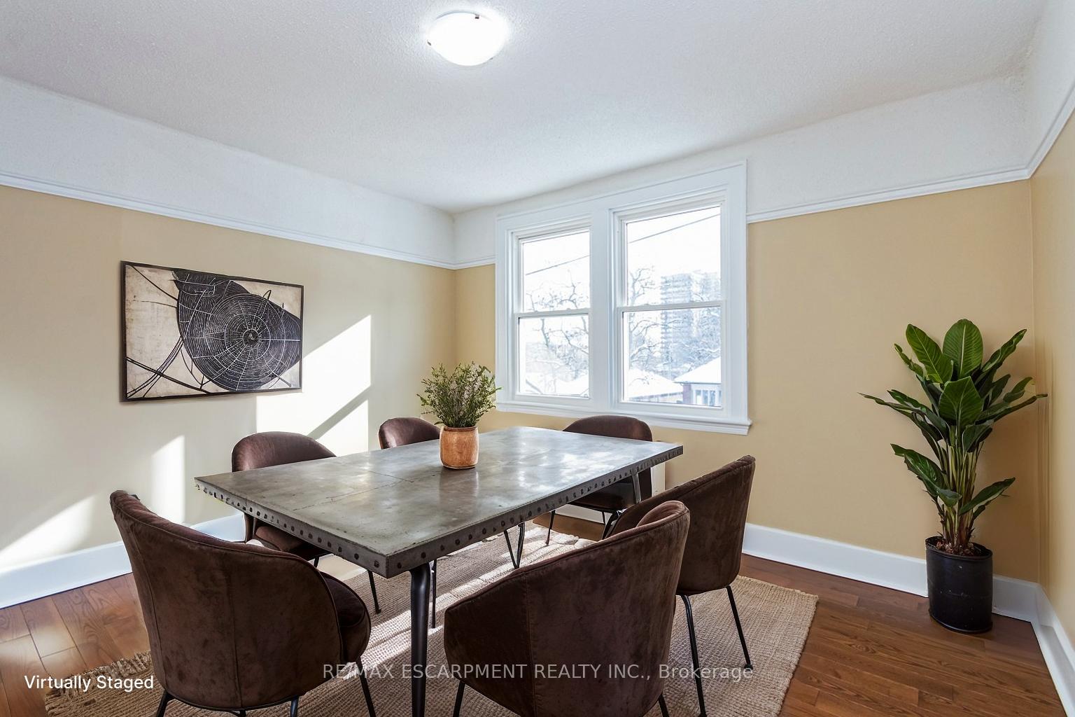 Photo 13 of Unit 4, 362 John Street S, Hamilton, Kirkendall — HOMEH