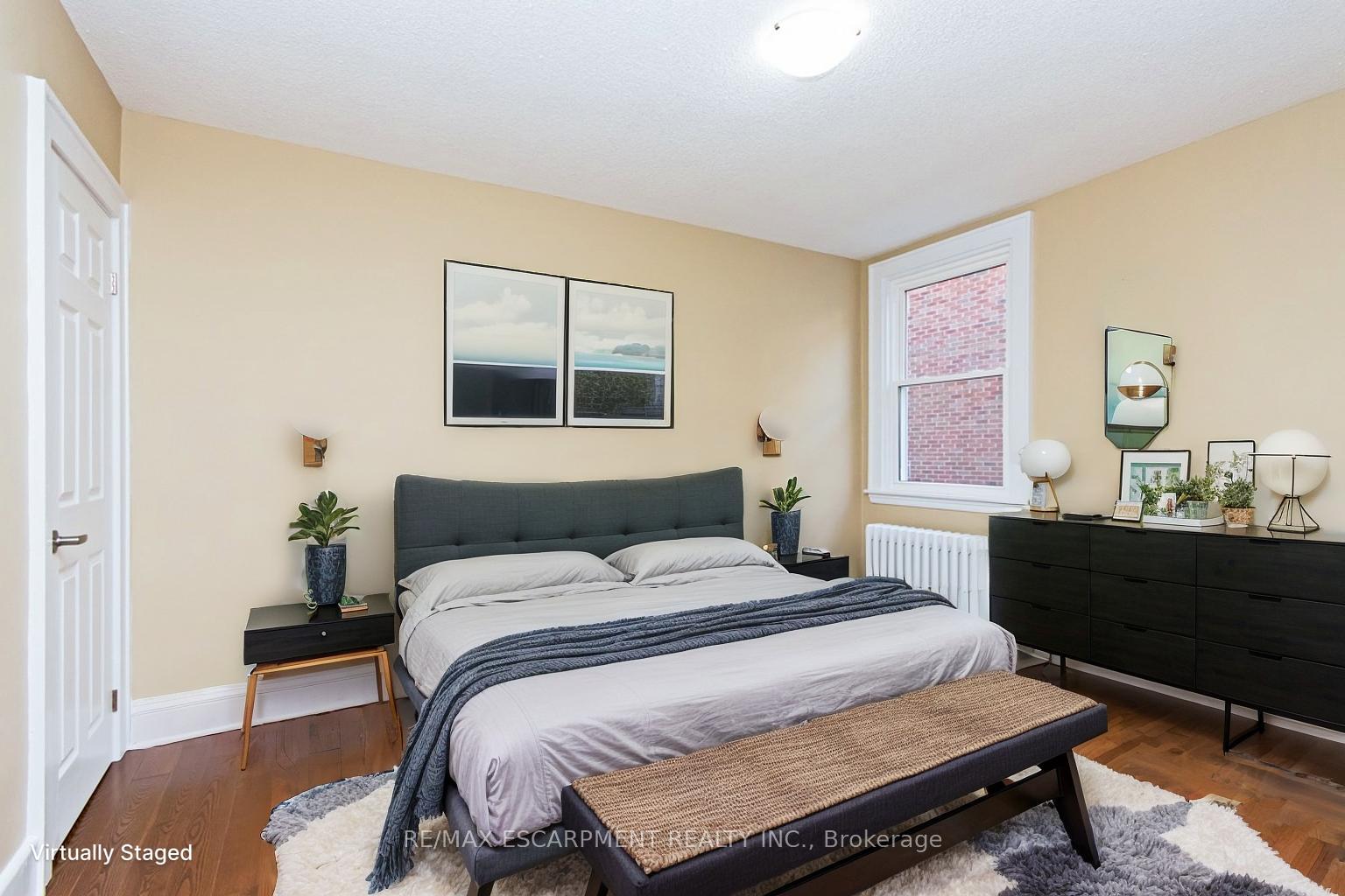 Photo 17 of Unit 4, 362 John Street S, Hamilton, Kirkendall — HOMEH