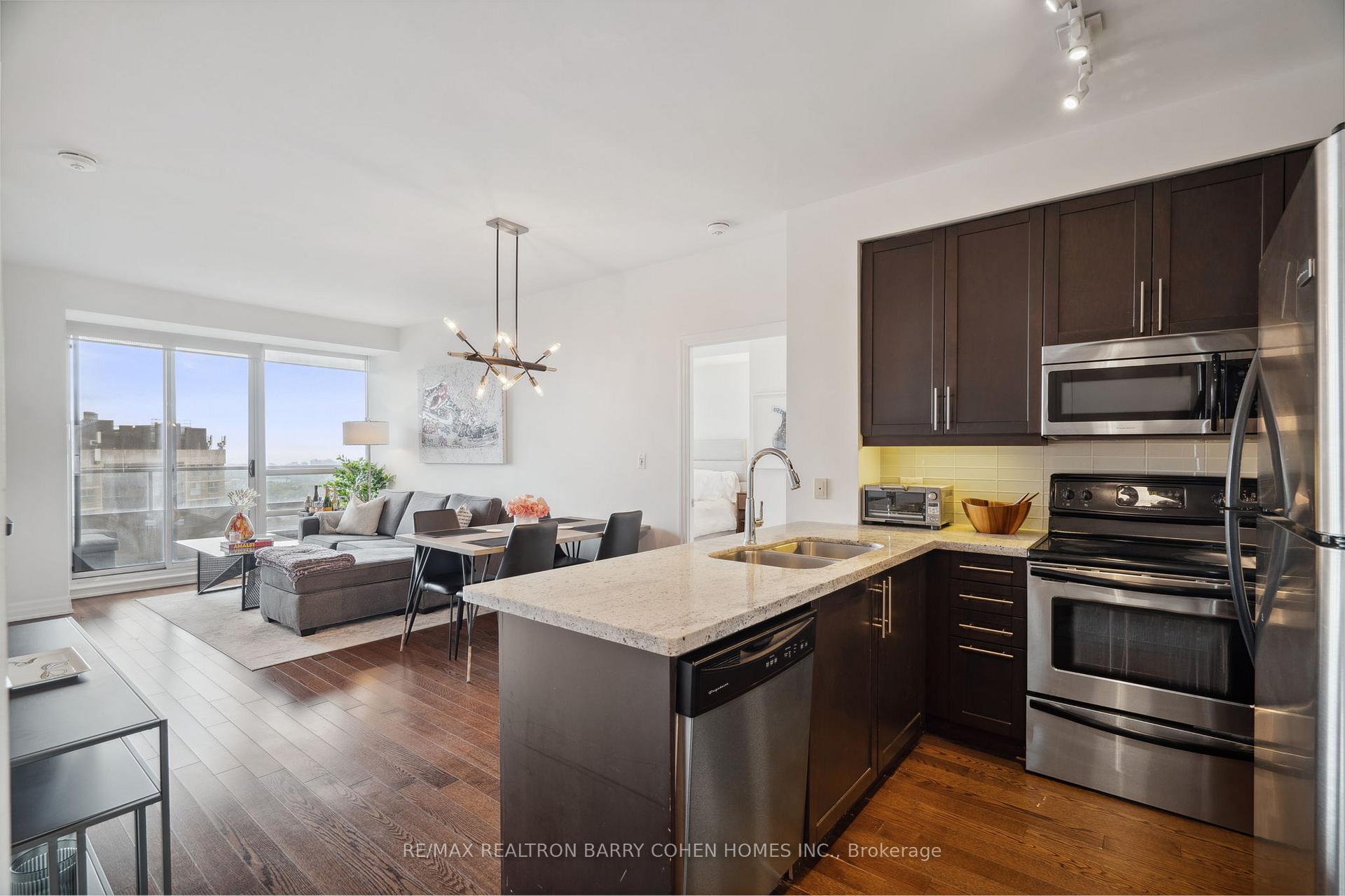 Photo 1 of Unit 2007, 500 St Clair Avenue W, Toronto, Forest Hill South — HOMEH