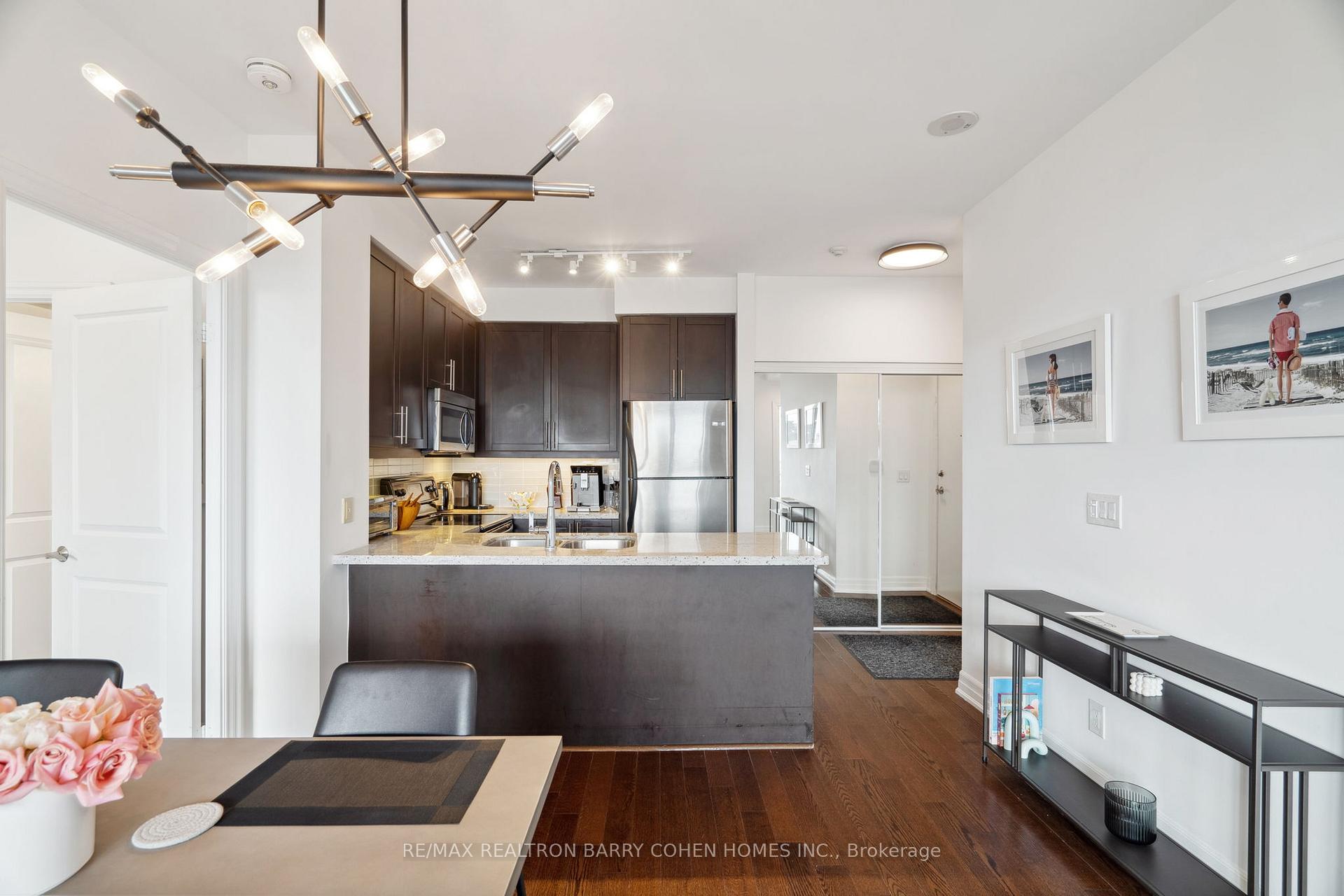 Photo 11 of Unit 2007, 500 St Clair Avenue W, Toronto, Forest Hill South — HOMEH