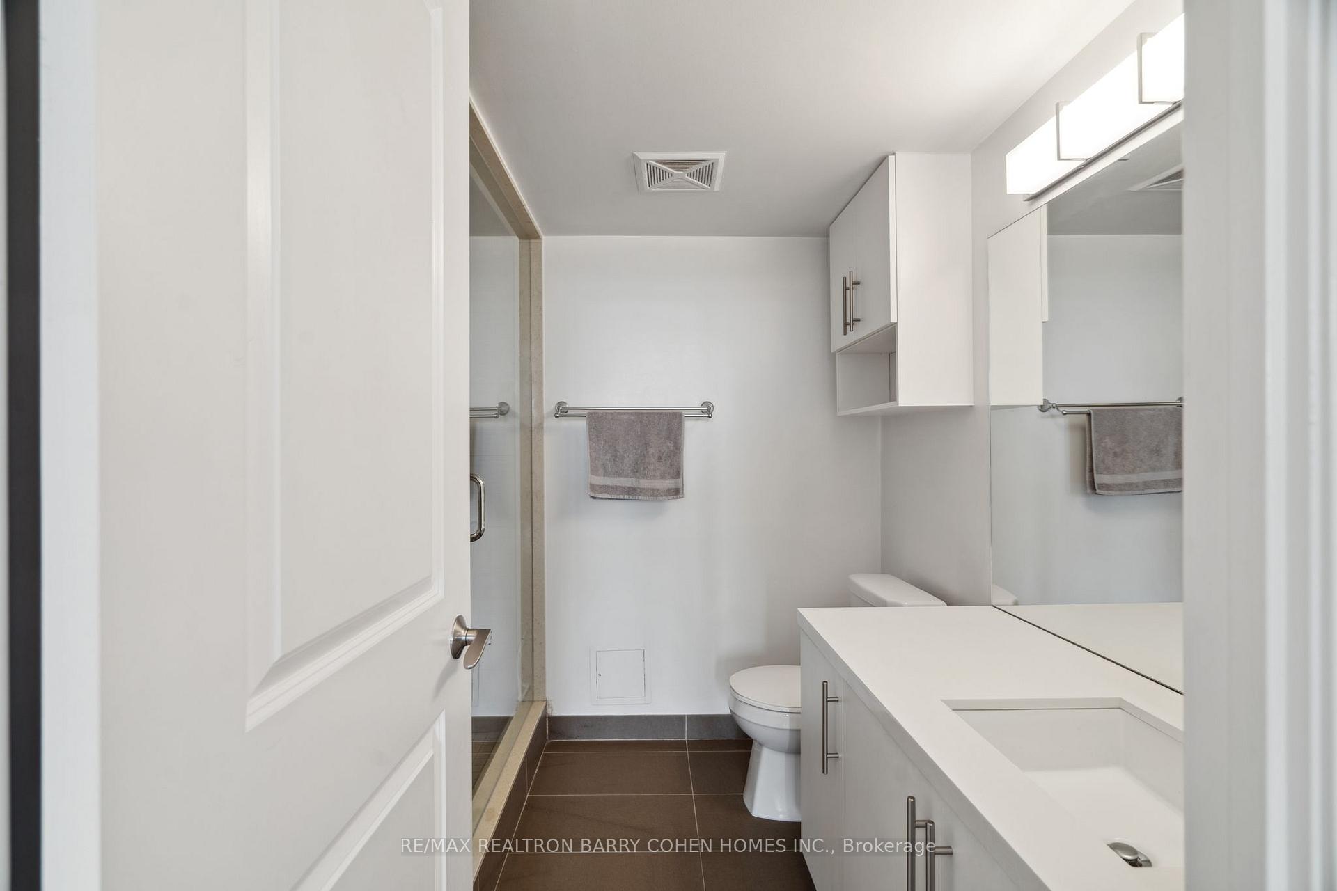 Photo 8 of Unit 2007, 500 St Clair Avenue W, Toronto, Forest Hill South — HOMEH