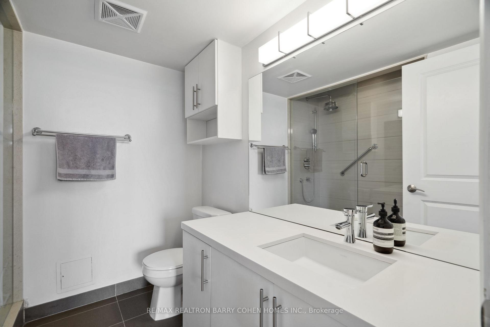 Photo 19 of Unit 2007, 500 St Clair Avenue W, Toronto, Forest Hill South — HOMEH