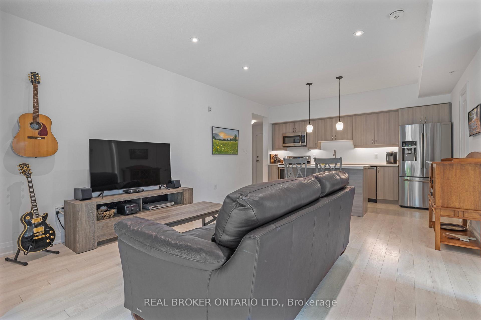 Photo 5 of Unit 109, 300 Essa Road, Barrie, 400 West — HOMEH