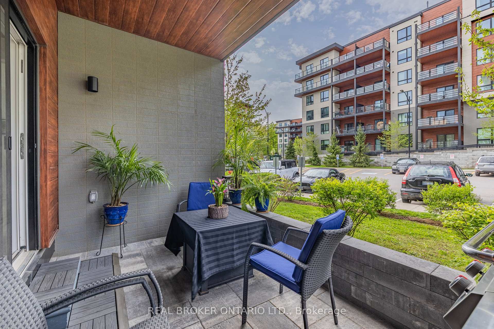 Photo 23 of Unit 109, 300 Essa Road, Barrie, 400 West — HOMEH