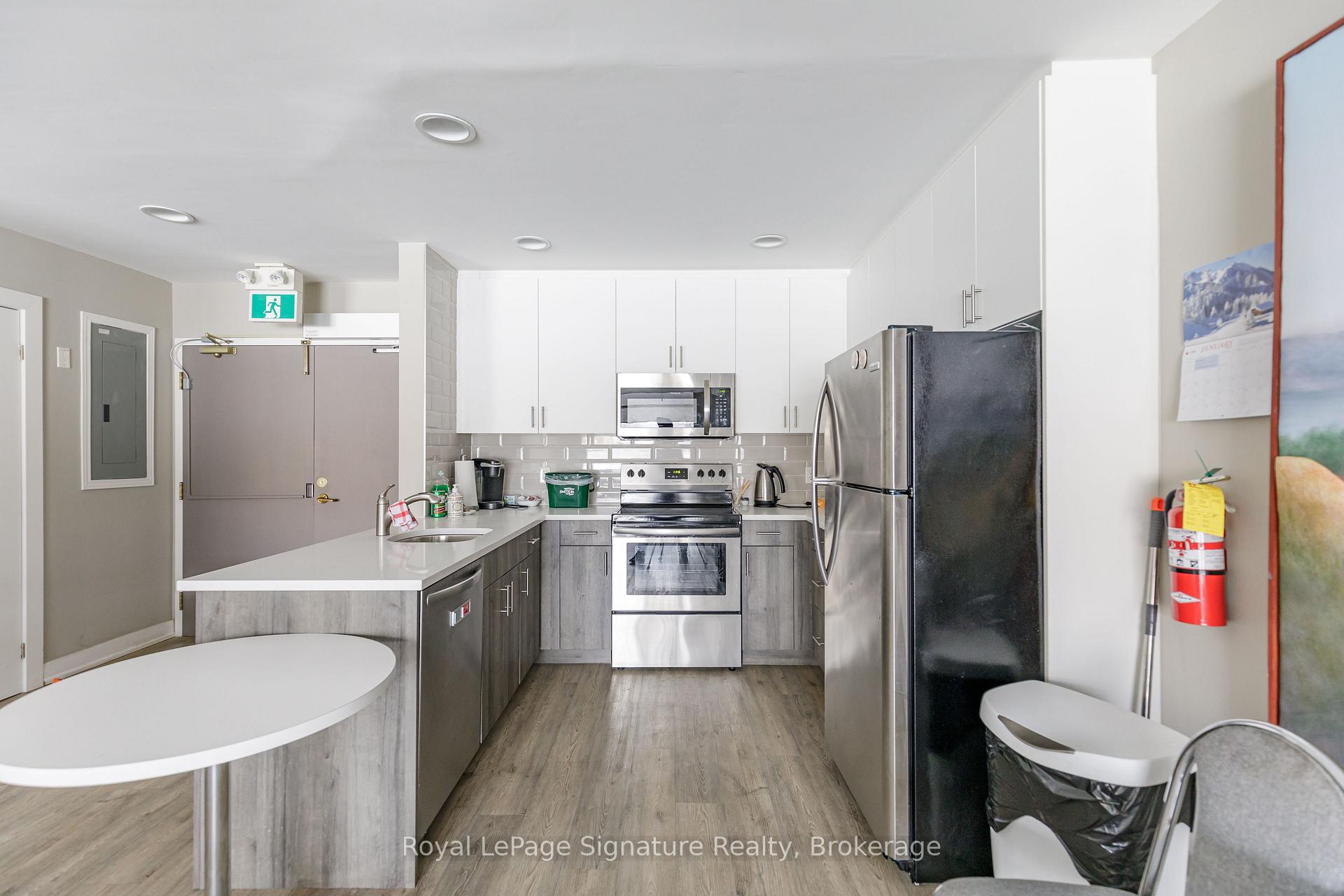 Photo 18 of Unit 608, 172 Eighth Street, Collingwood — HOMEH