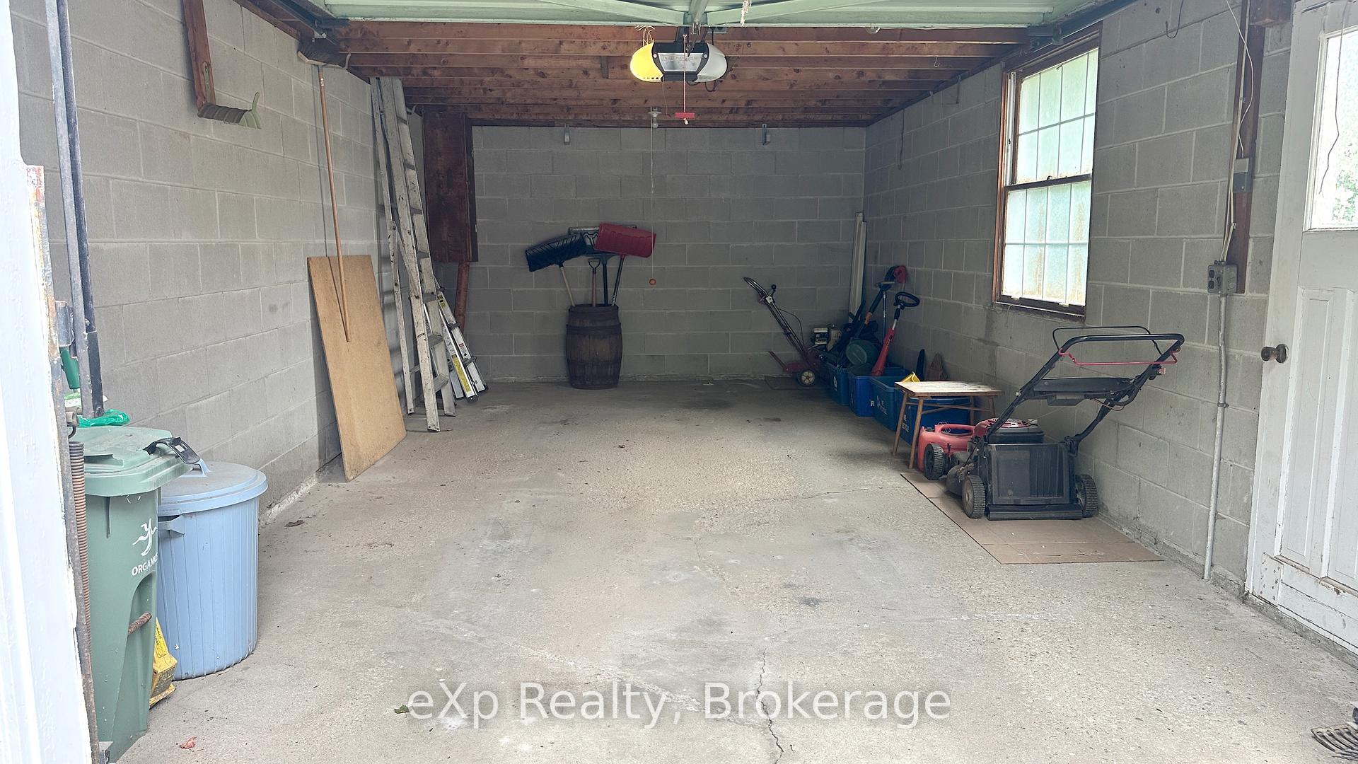 Photo 10 of 120 Speedvale Avenue W, Guelph, Exhibition Park — HOMEH