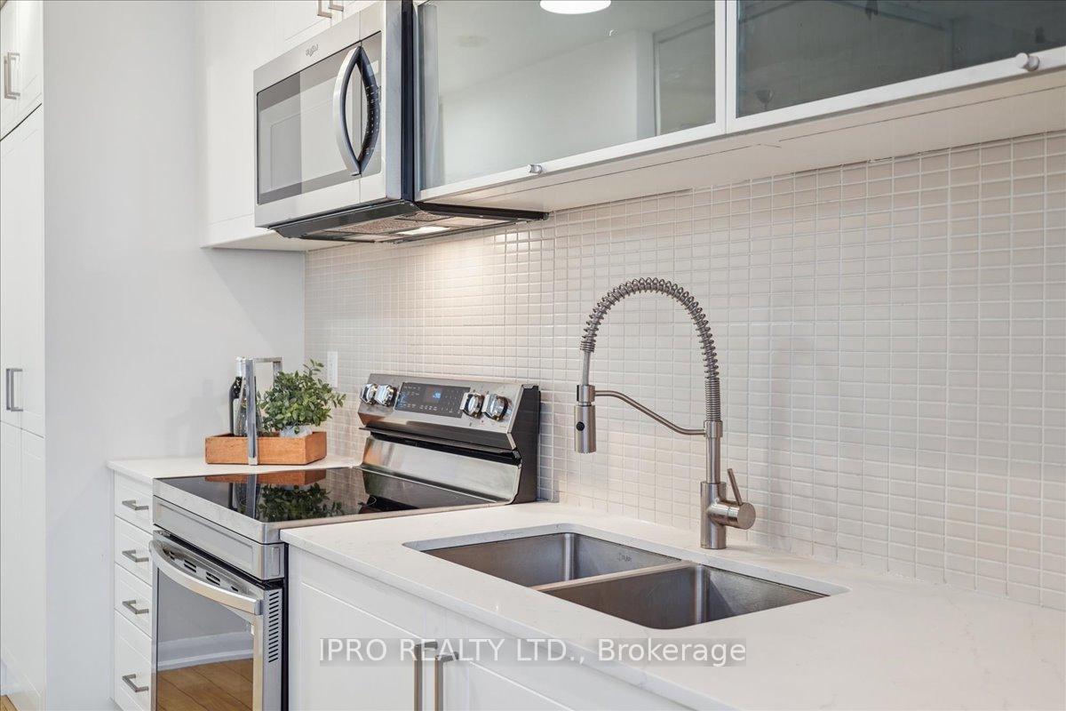 Photo 2 of Unit 907, 205 Frederick Street, Toronto, Moss Park — HOMEH