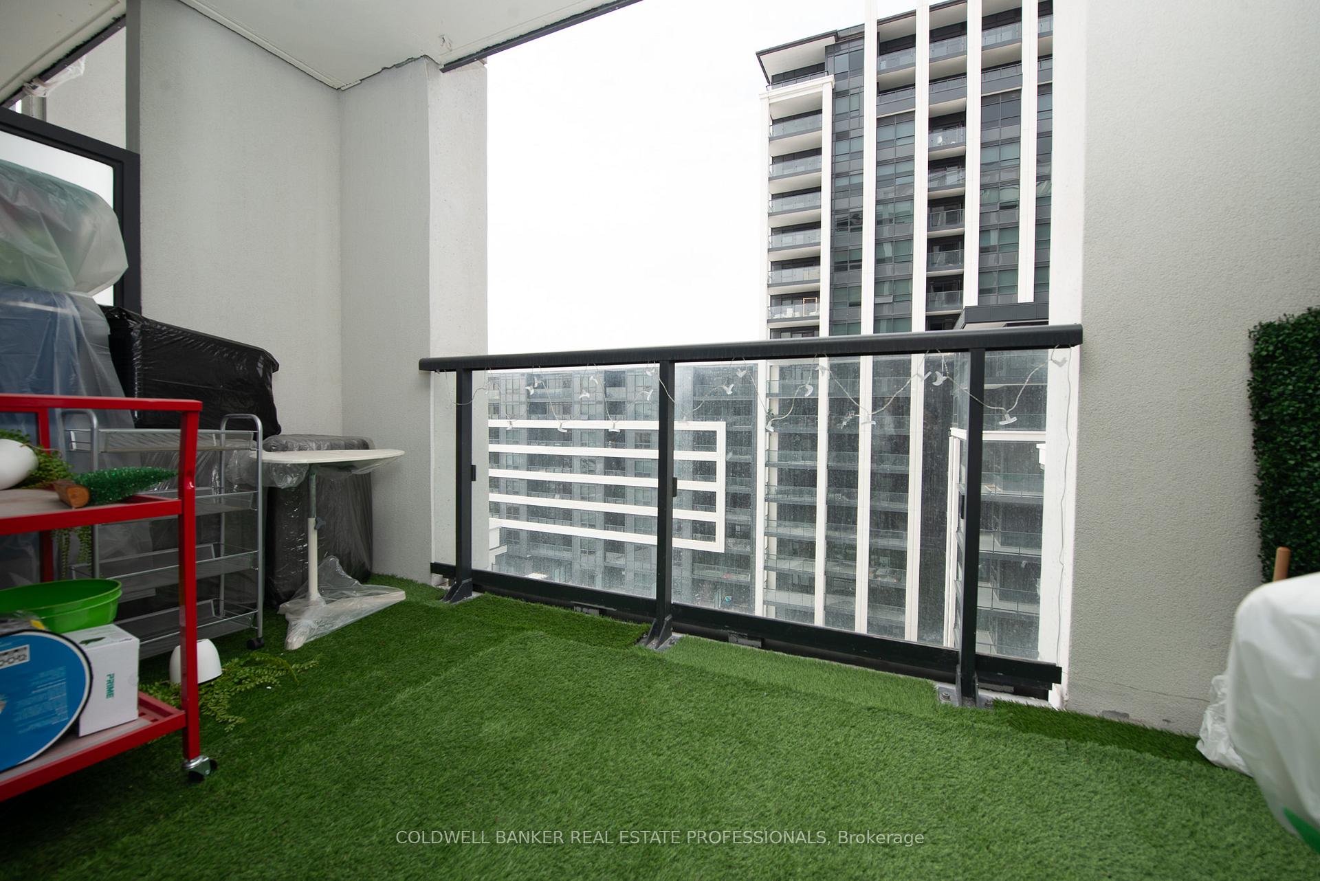Photo 13 of Unit 1001, 8 Cedarland Drive, Markham, Unionville — HOMEH