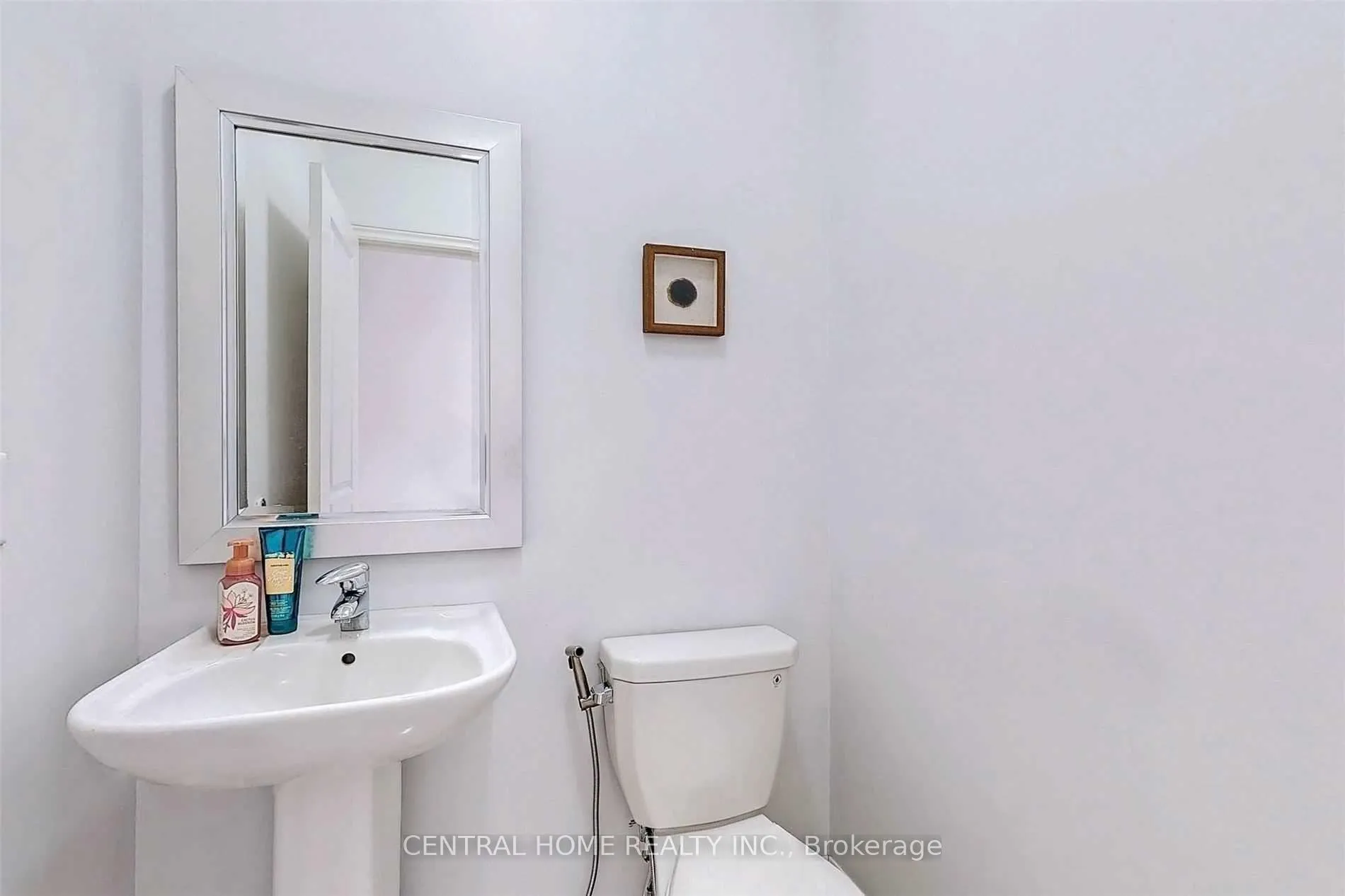 Photo 8 of 98 Shoreview Place, Hamilton, Lakeshore — HOMEH