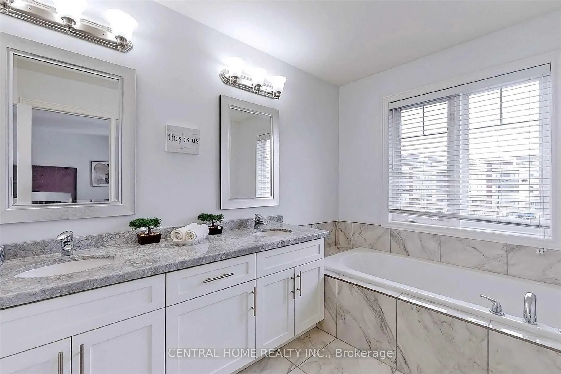 Photo 10 of 98 Shoreview Place, Hamilton, Lakeshore — HOMEH