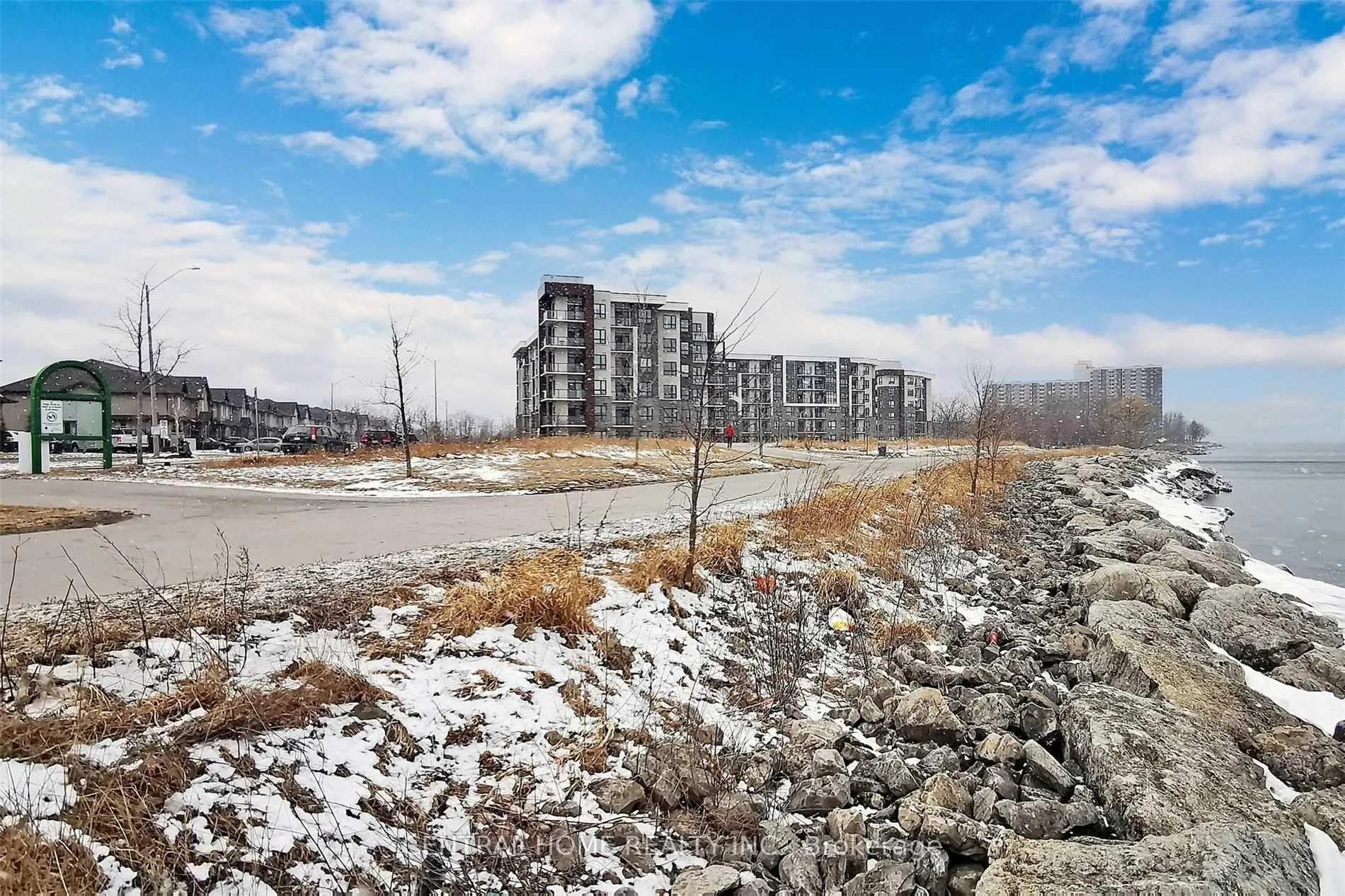 Photo 16 of 98 Shoreview Place, Hamilton, Lakeshore — HOMEH