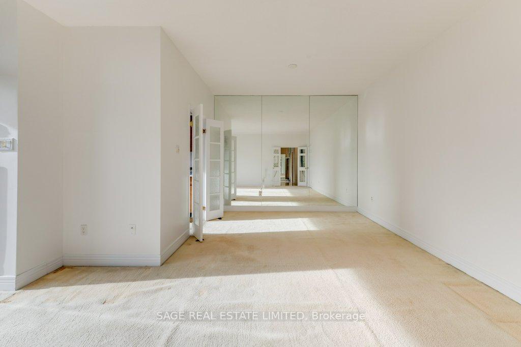Photo 5 of Unit 805, 86 Gloucester Street, Toronto, Church-Yonge Corridor — HOMEH