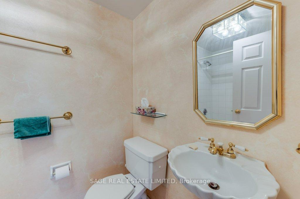 Photo 8 of Unit 805, 86 Gloucester Street, Toronto, Church-Yonge Corridor — HOMEH
