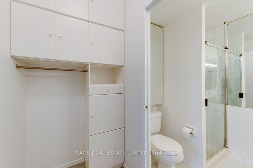 Photo 13 of Unit 805, 86 Gloucester Street, Toronto, Church-Yonge Corridor — HOMEH