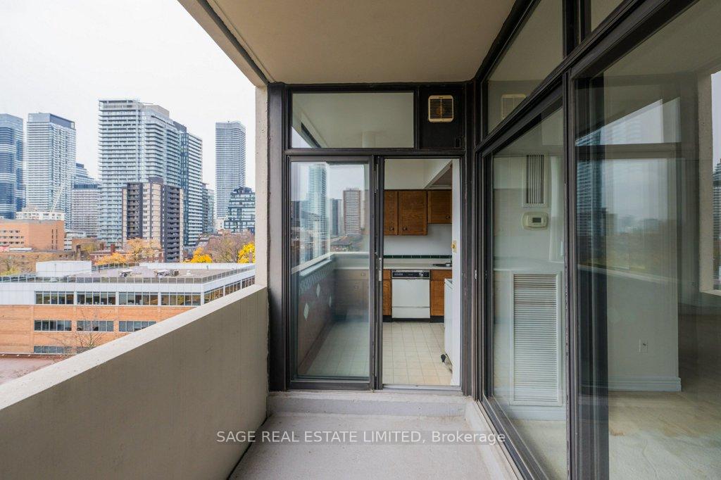 Photo 21 of Unit 805, 86 Gloucester Street, Toronto, Church-Yonge Corridor — HOMEH