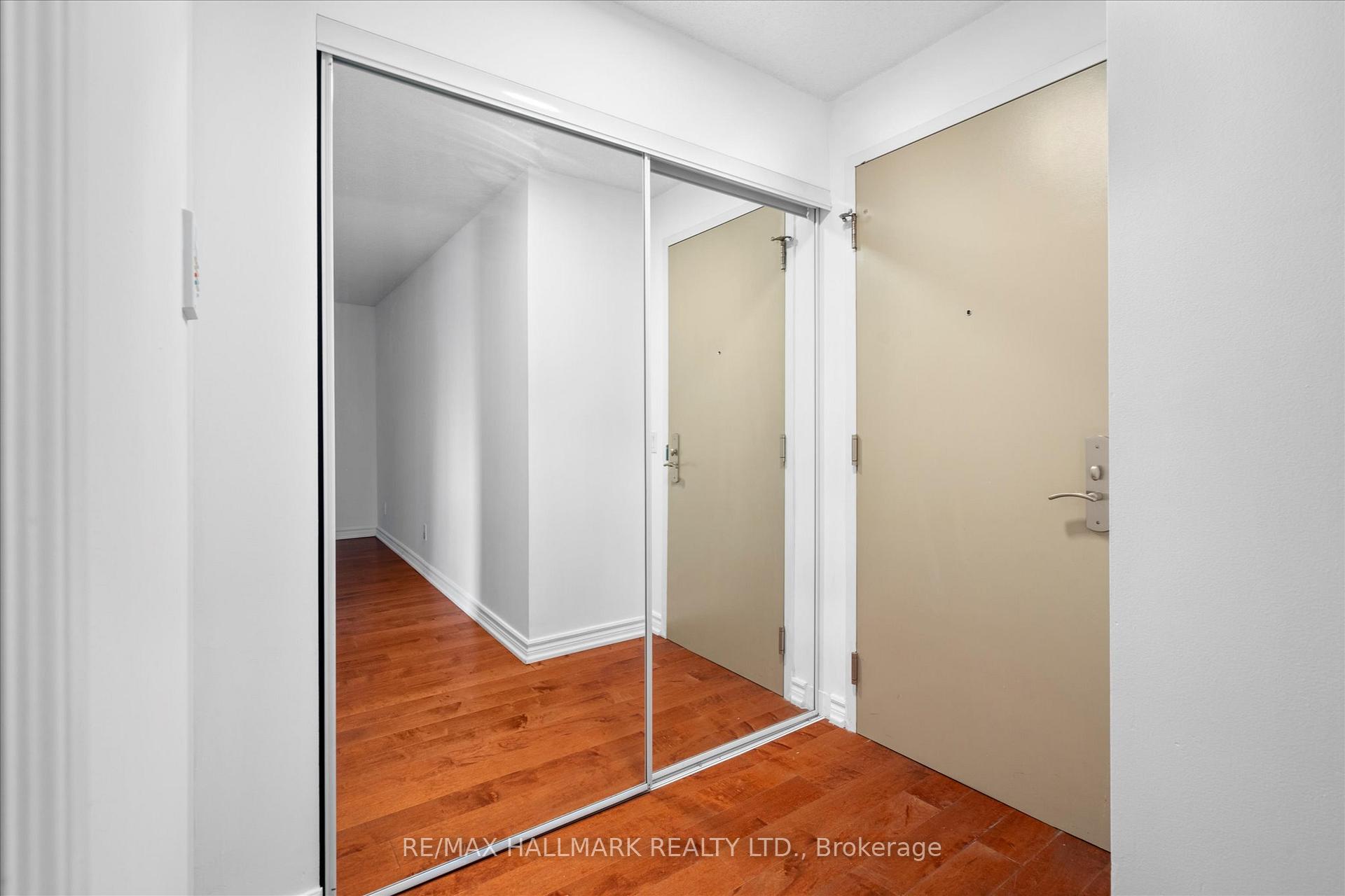 Front of Unit 3011, 763 Bay Street