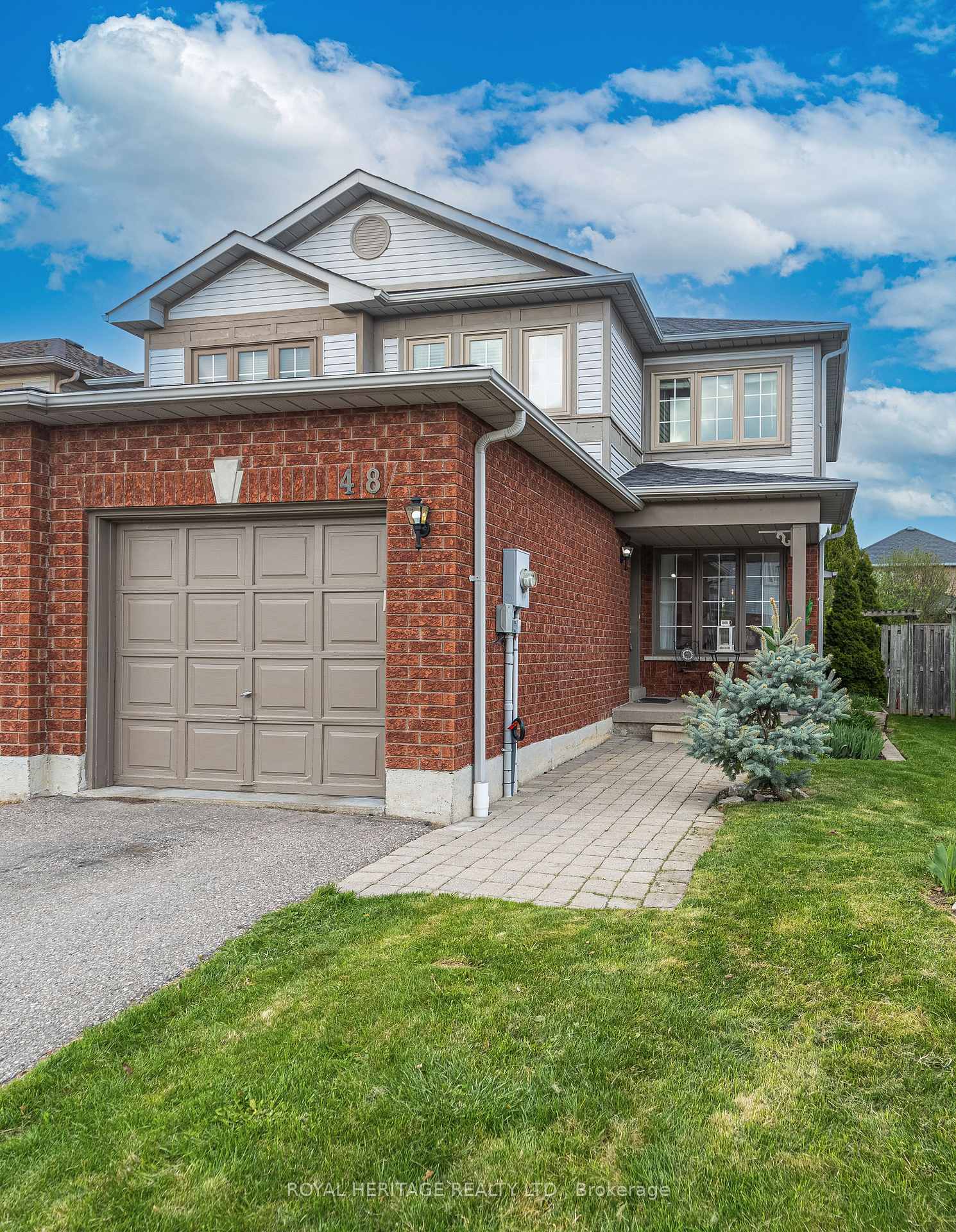 Photo 5 of 48 Greengrove Way, Whitby, Rolling Acres — HOMEH