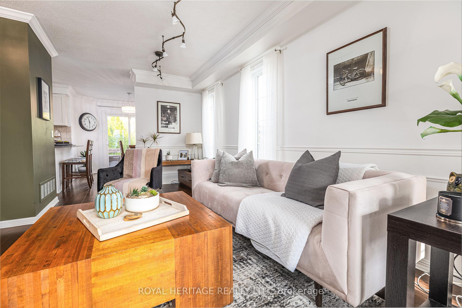 Photo 11 of 48 Greengrove Way, Whitby, Rolling Acres — HOMEH