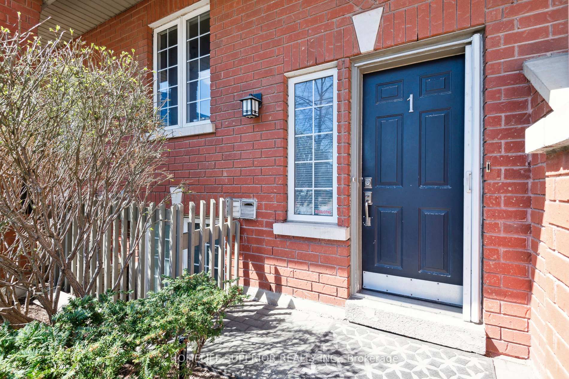Photo 5 of Unit 1, 122 Strachan Avenue, Toronto, Niagara — HOMEH