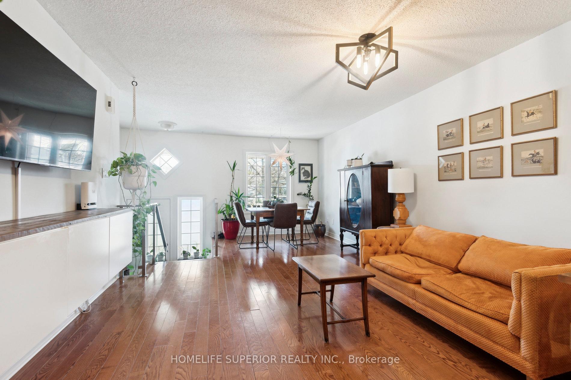 Photo 10 of Unit 1, 122 Strachan Avenue, Toronto, Niagara — HOMEH