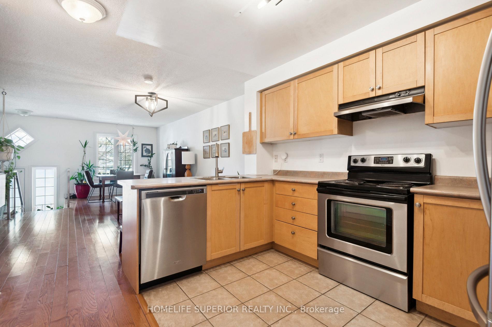 Photo 24 of Unit 1, 122 Strachan Avenue, Toronto, Niagara — HOMEH