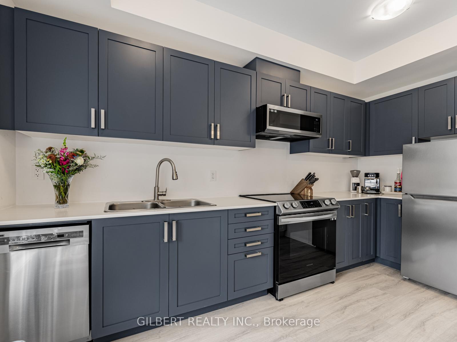 Photo 14 of Unit 9, 10 marquette Avenue, Toronto, Englemount-Lawrence — HOMEH