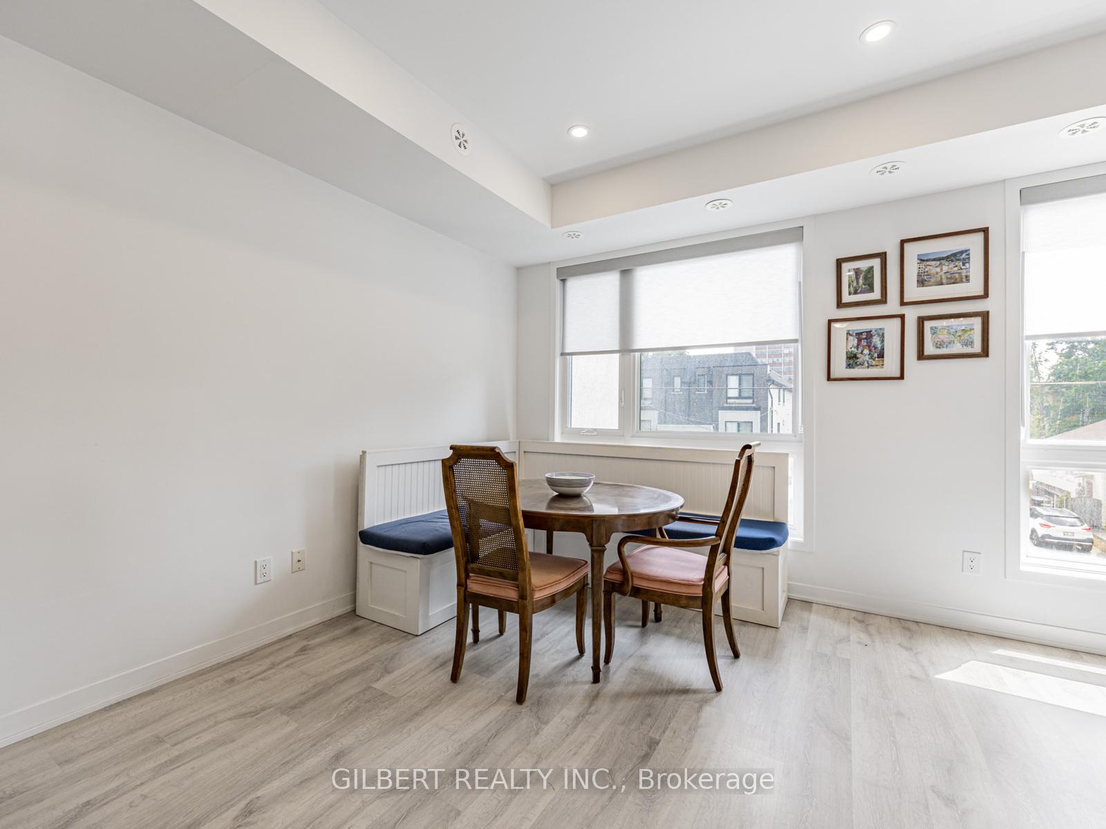 Photo 5 of Unit 9, 10 marquette Avenue, Toronto, Englemount-Lawrence — HOMEH