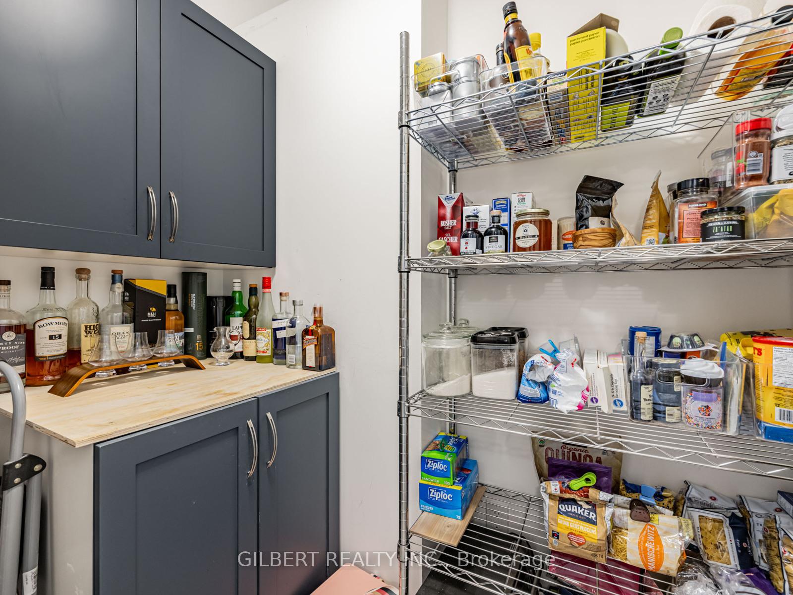 Photo 11 of Unit 9, 10 marquette Avenue, Toronto, Englemount-Lawrence — HOMEH