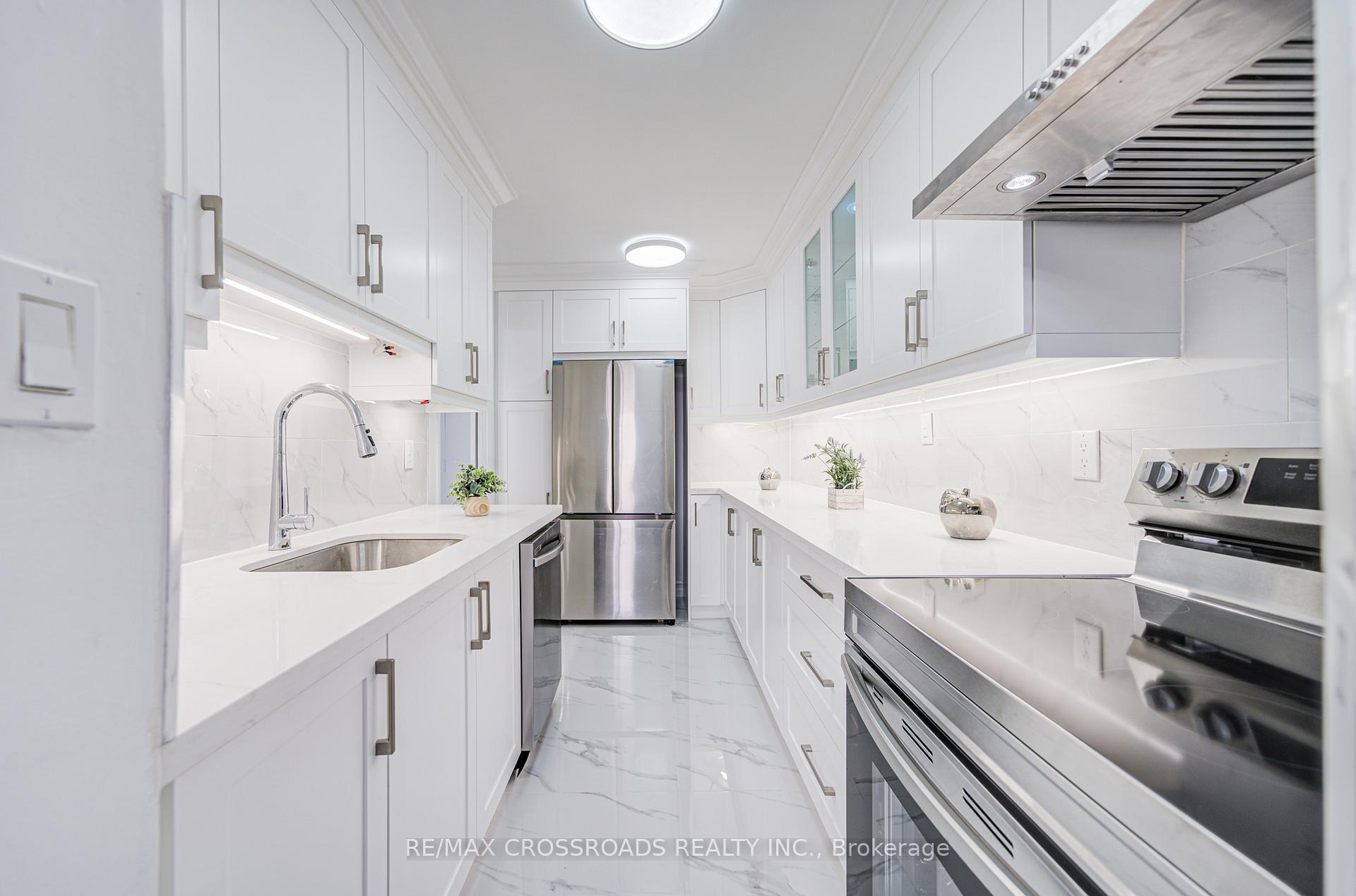 Photo 12 of Unit 2408, 3 Massey Square, Toronto, Crescent Town — HOMEH