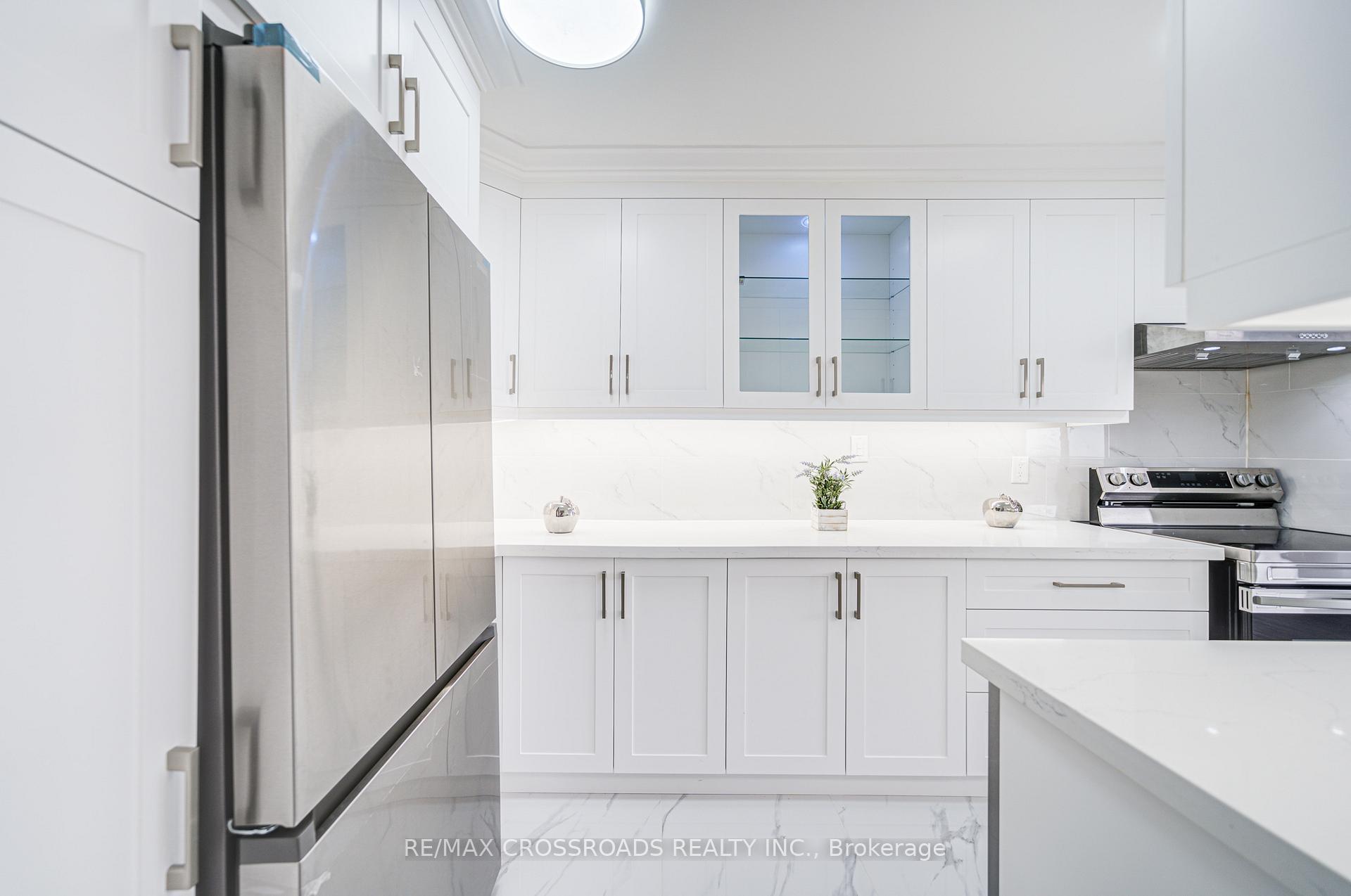 Photo 37 of Unit 2408, 3 Massey Square, Toronto, Crescent Town — HOMEH
