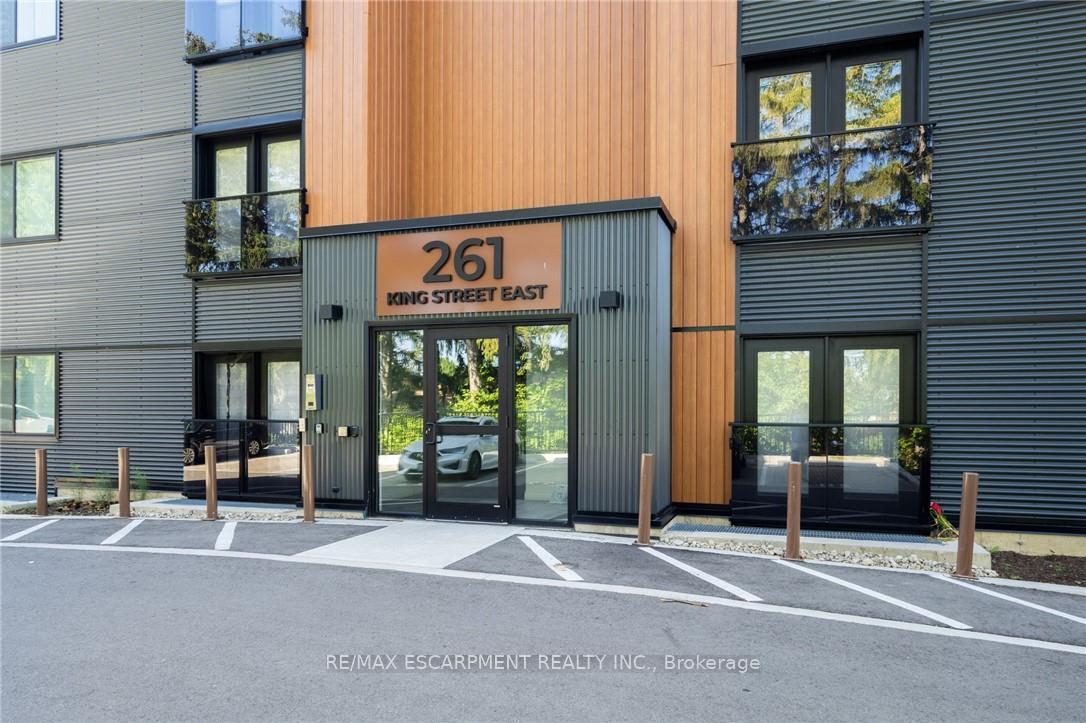 Photo 3 of Unit 301 - 3A, 261 King Street, Hamilton, Stoney Creek — HOMEH