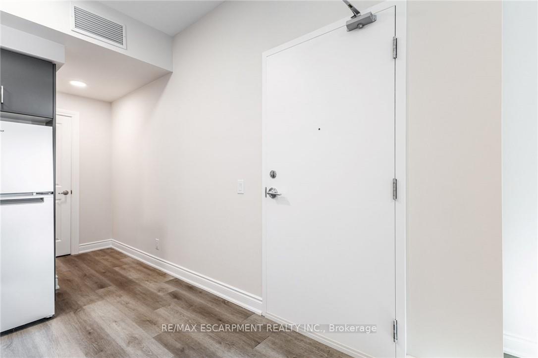 Photo 2 of Unit 301 - 3A, 261 King Street, Hamilton, Stoney Creek — HOMEH
