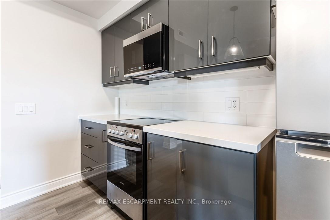Photo 13 of Unit 301 - 3A, 261 King Street, Hamilton, Stoney Creek — HOMEH