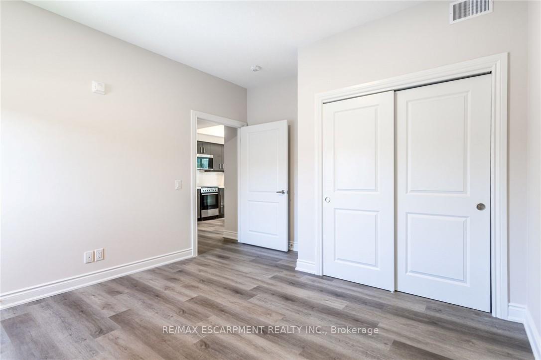Photo 21 of Unit 301 - 3A, 261 King Street, Hamilton, Stoney Creek — HOMEH