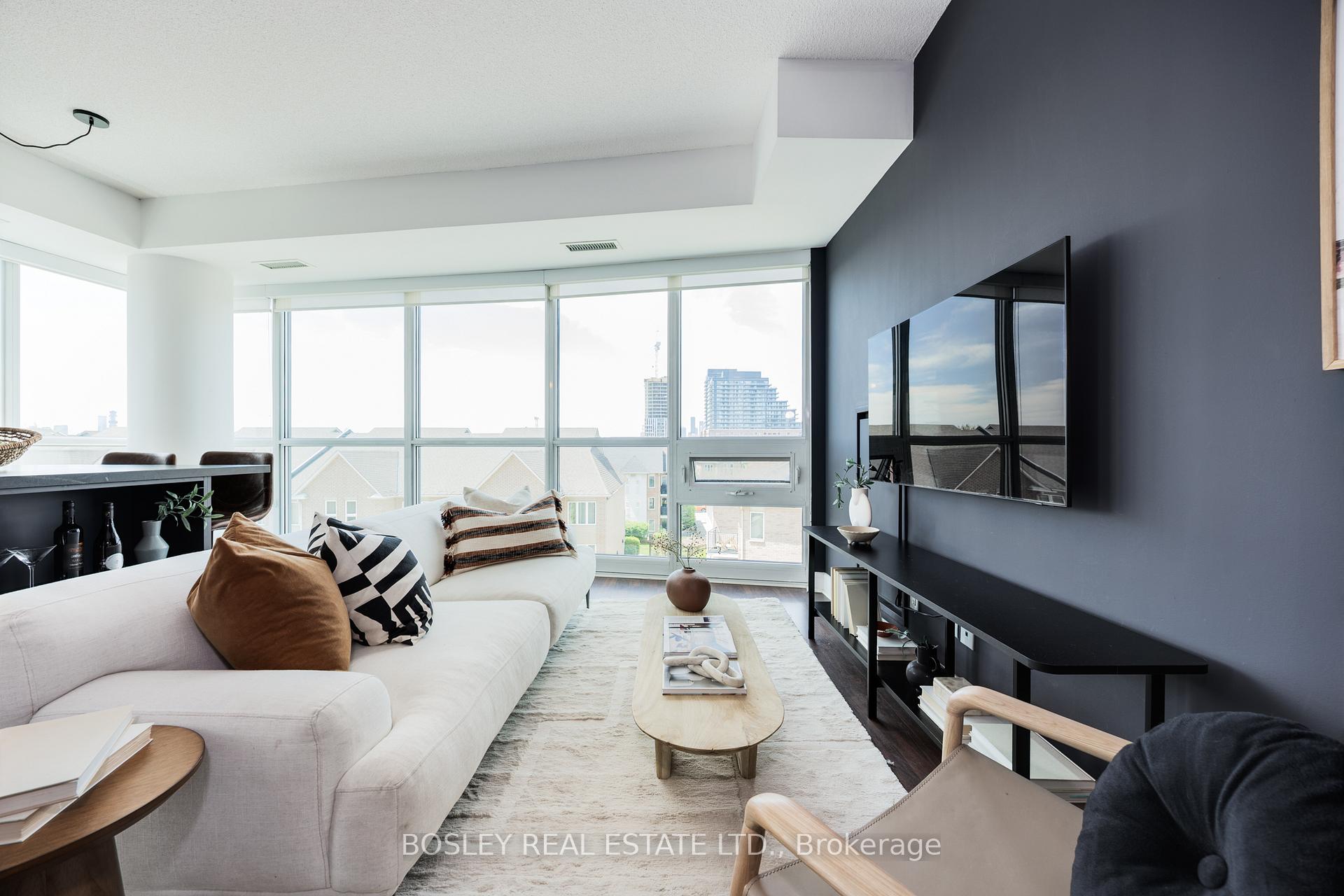 Photo 3 of Unit 418, 35 Brian Peck Crescent, Toronto, Leaside — HOMEH