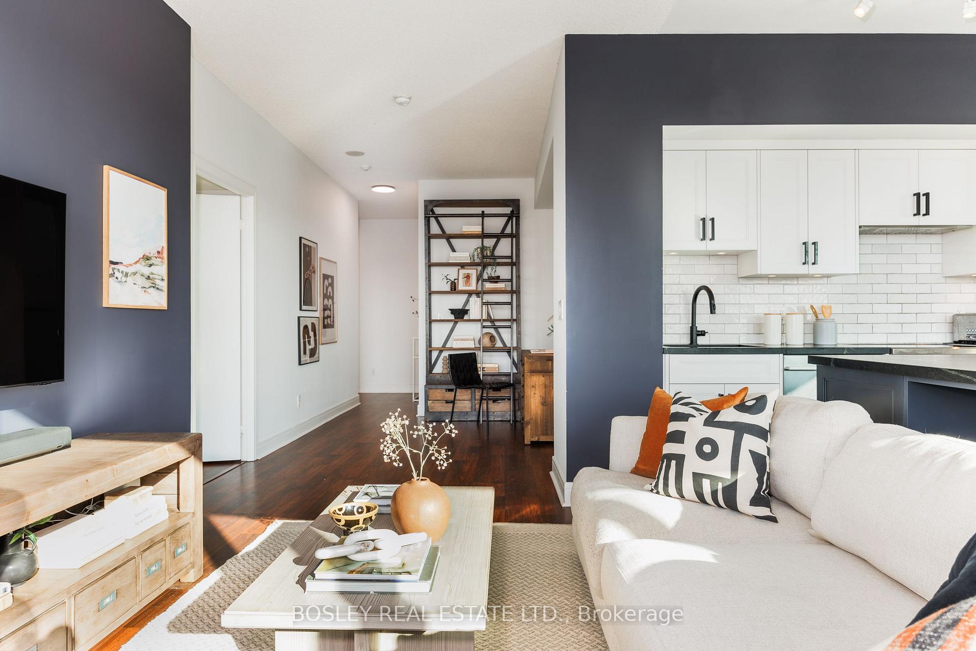 Photo 12 of Unit 418, 35 Brian Peck Crescent, Toronto, Leaside — HOMEH