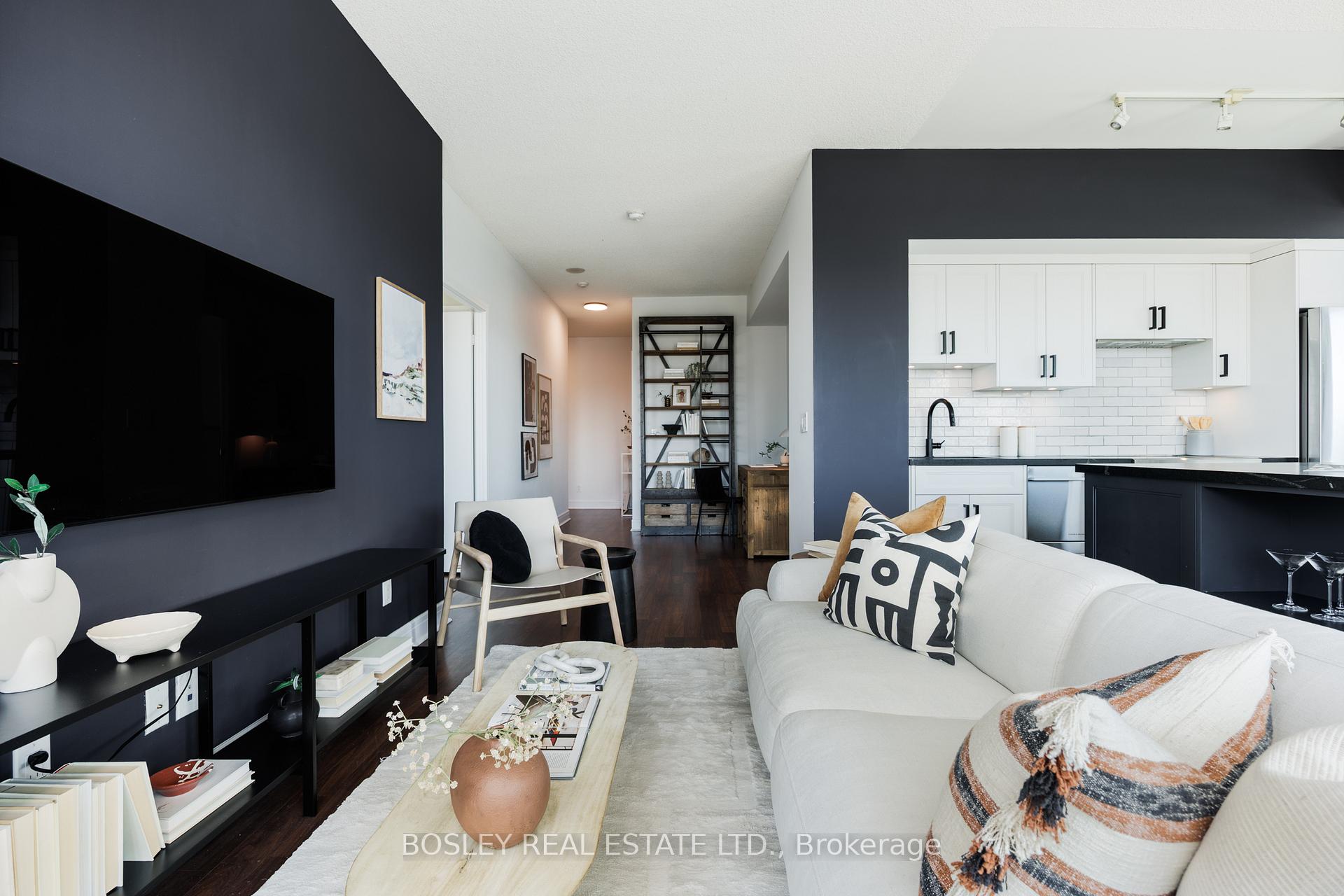 Photo 5 of Unit 418, 35 Brian Peck Crescent, Toronto, Leaside — HOMEH