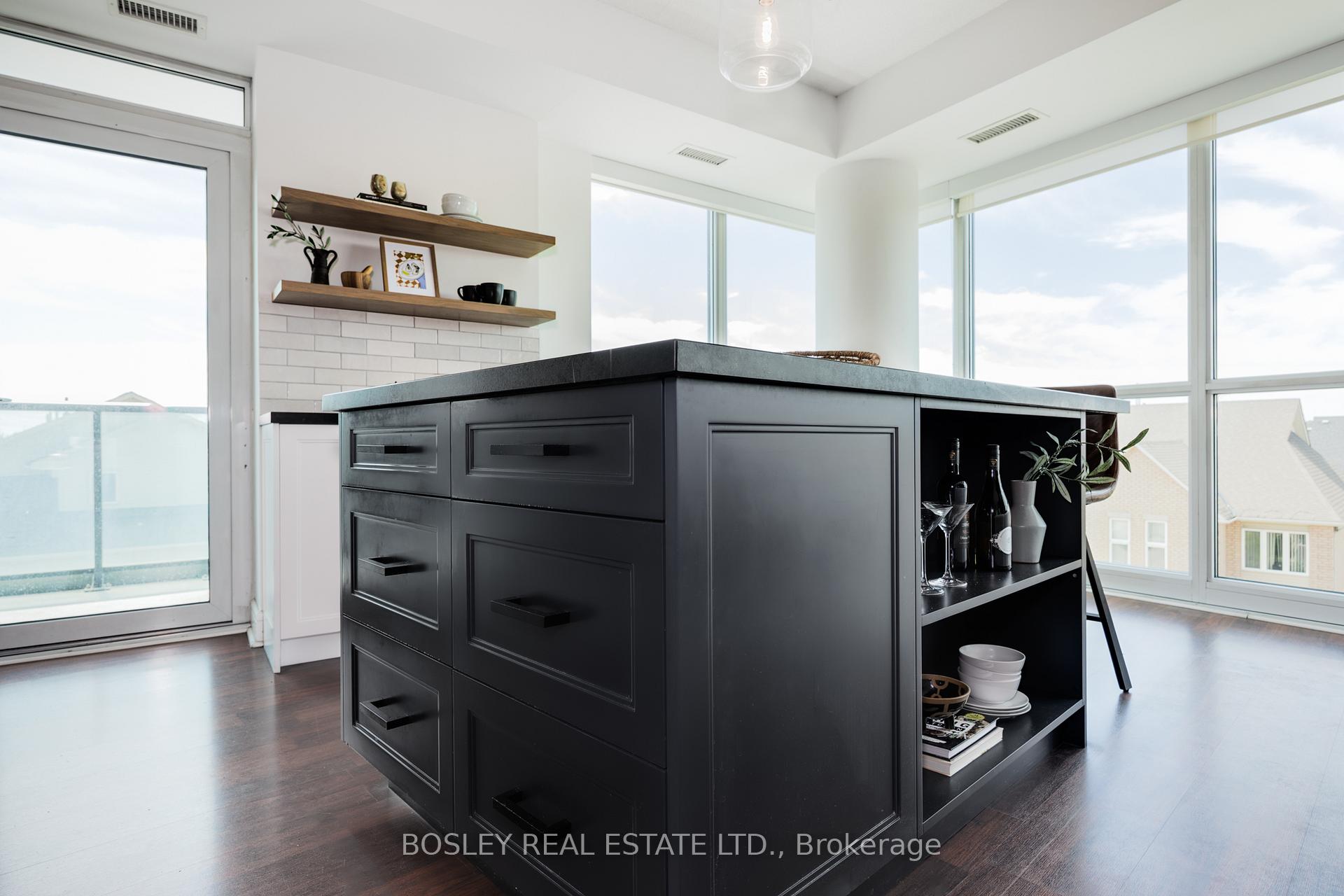 Photo 4 of Unit 418, 35 Brian Peck Crescent, Toronto, Leaside — HOMEH