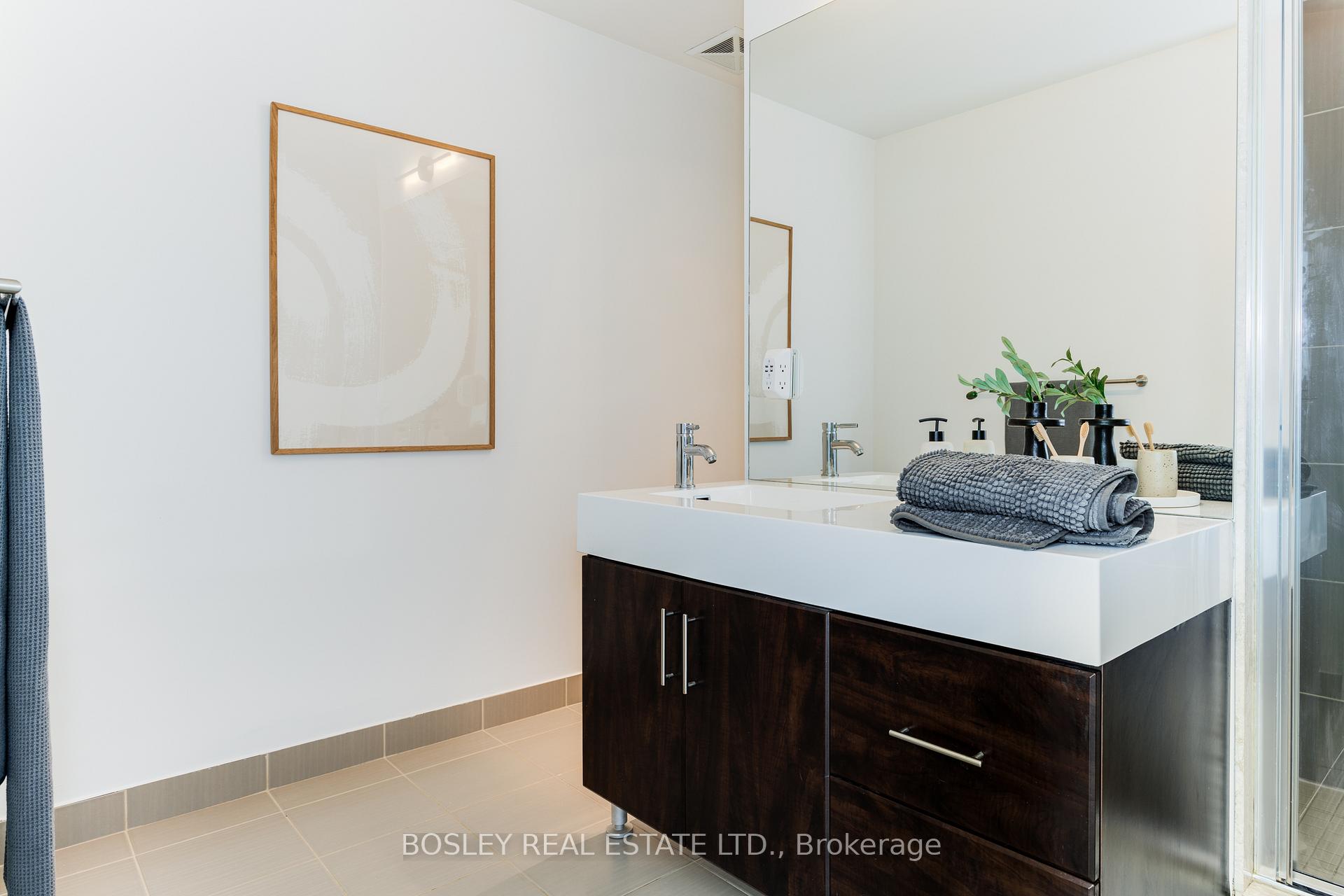 Photo 22 of Unit 418, 35 Brian Peck Crescent, Toronto, Leaside — HOMEH